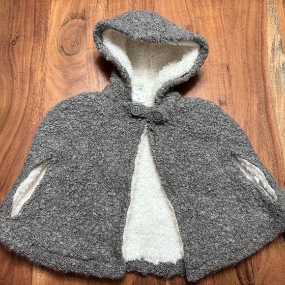 Carter's Gray Hooded Kids Cape - Picture 1 of 3